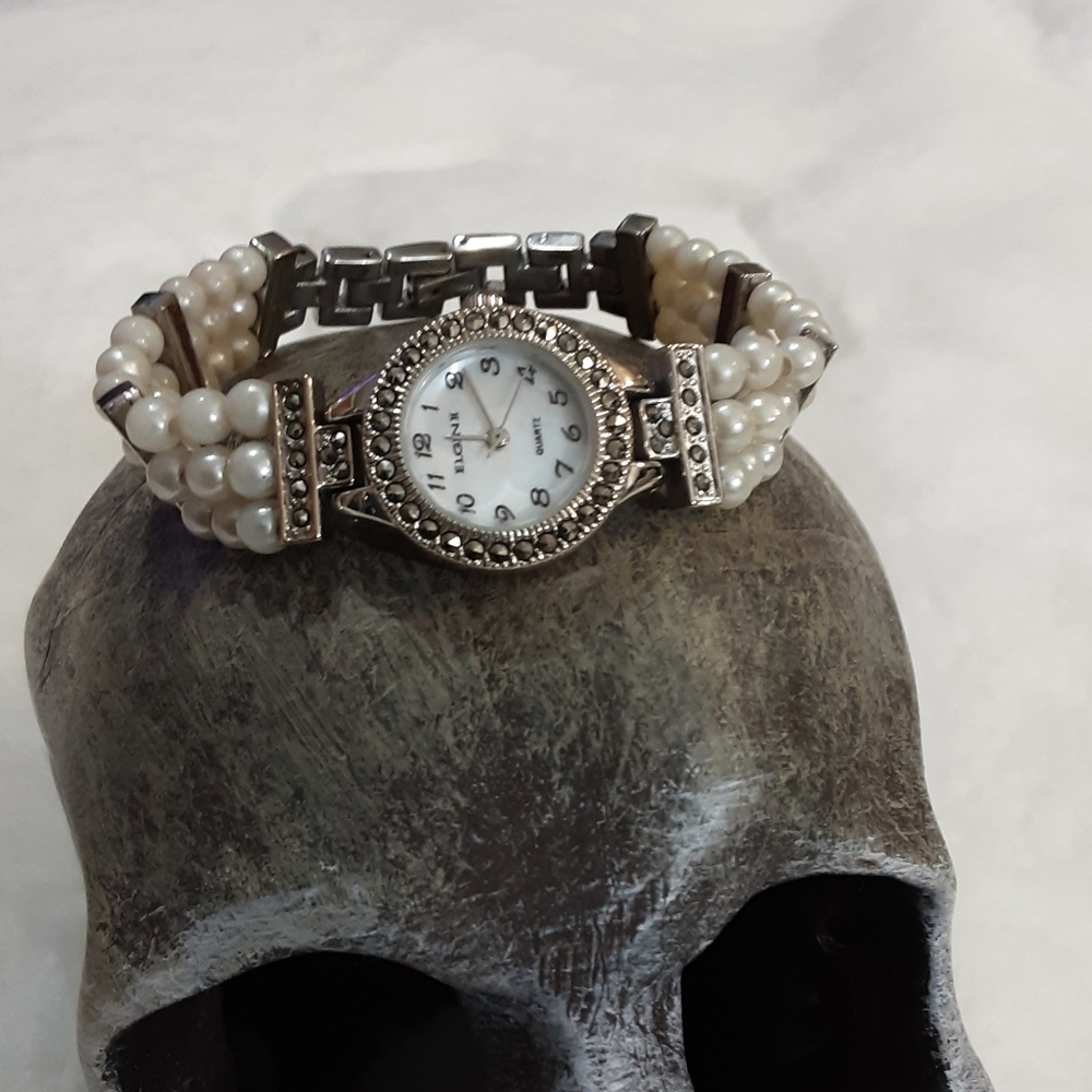 Watch - Picture 2 of 6
